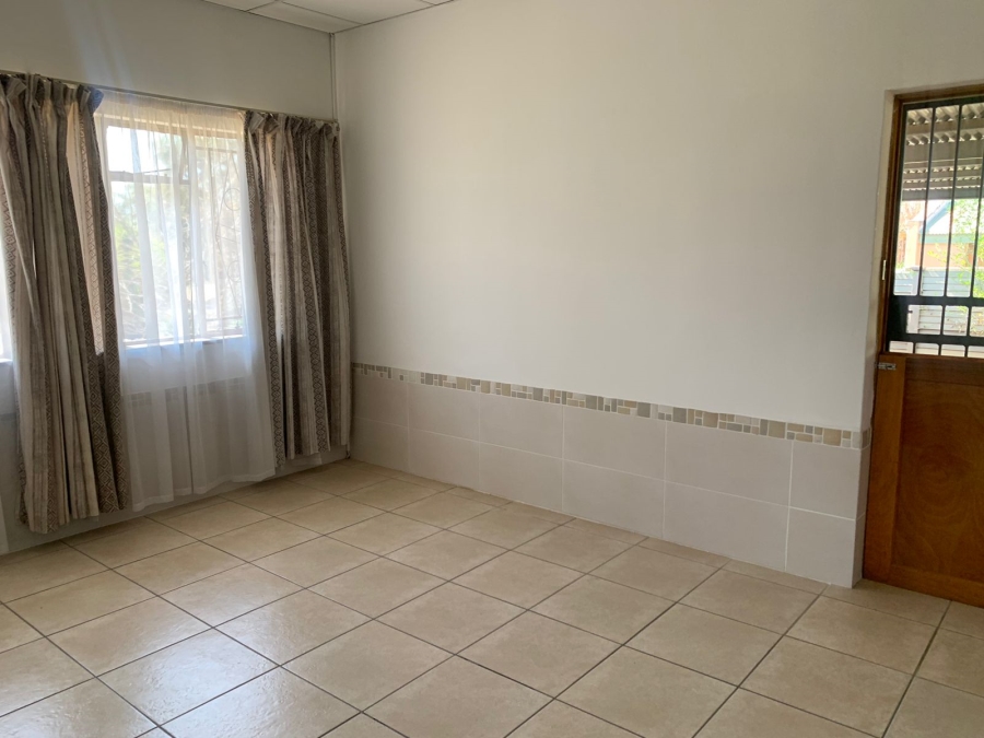 To Let 3 Bedroom Property for Rent in Waverley Free State